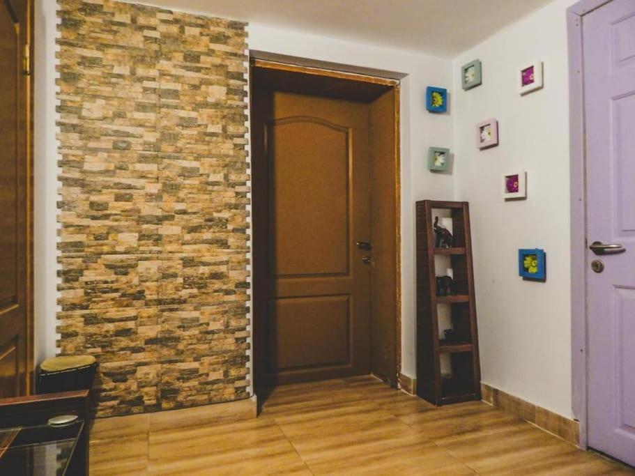 סופיה Top Center Studio 3 מראה חיצוני תמונה